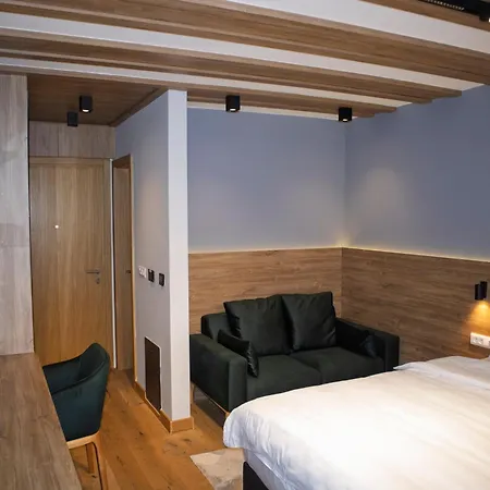 D242 & D243 In Vucko Apartamento 4*