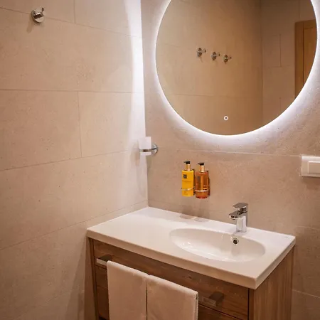 D242 & D243 In Vucko