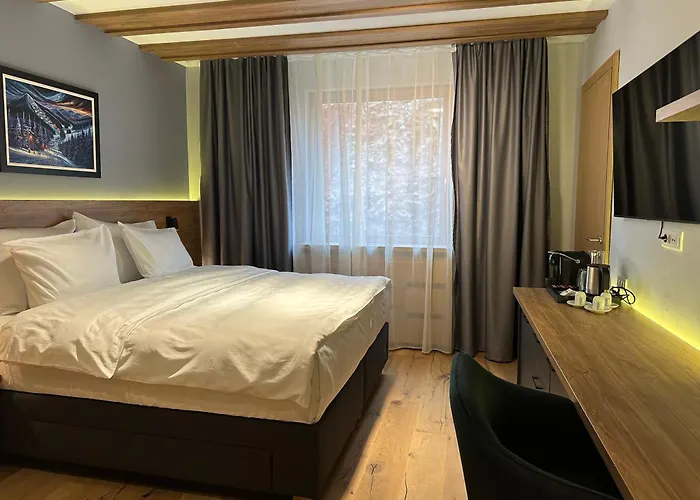 D242 & D243 In Vucko 4*